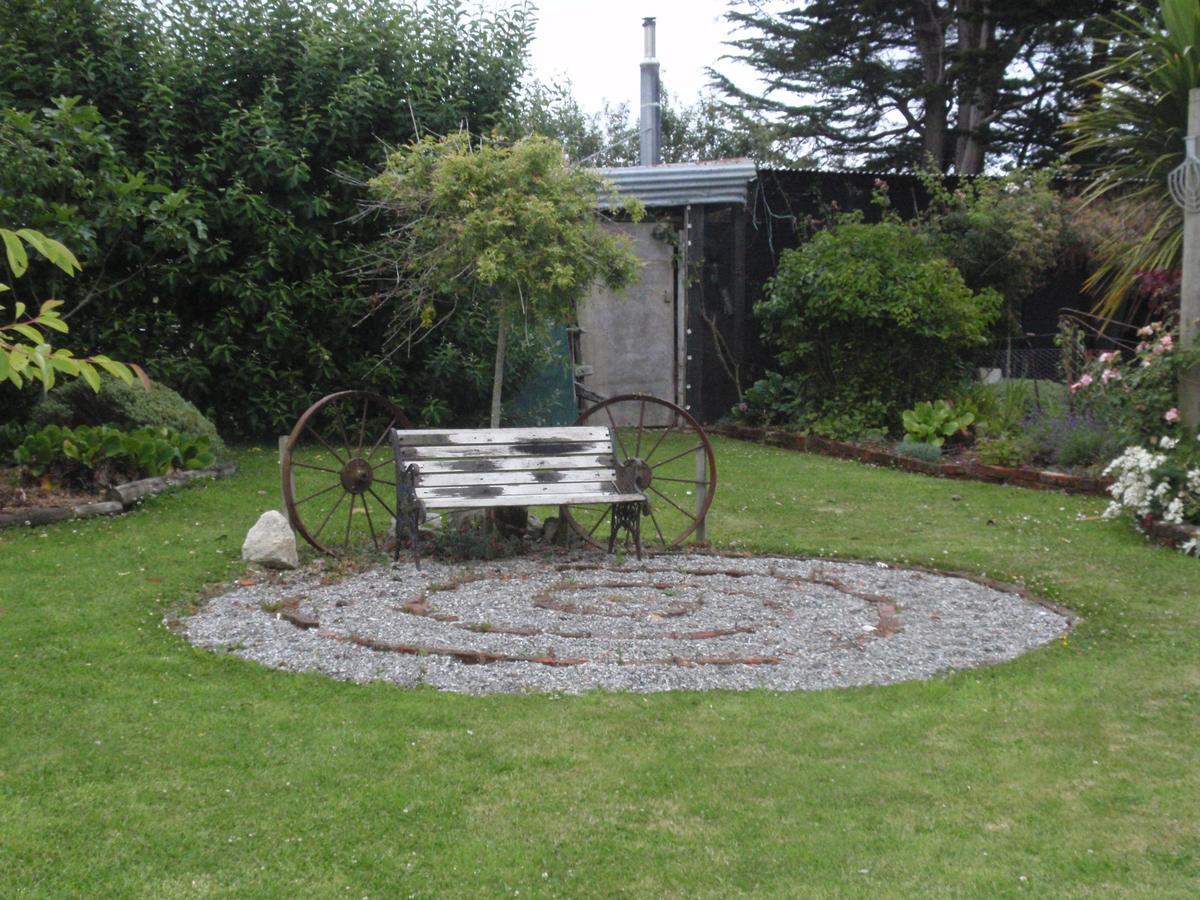 Folster Gardens Bed And Breakfast Invercargill Buitenkant foto