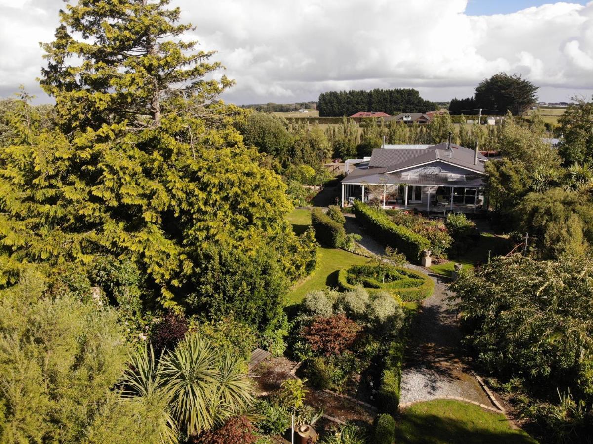 Folster Gardens Bed And Breakfast Invercargill Buitenkant foto